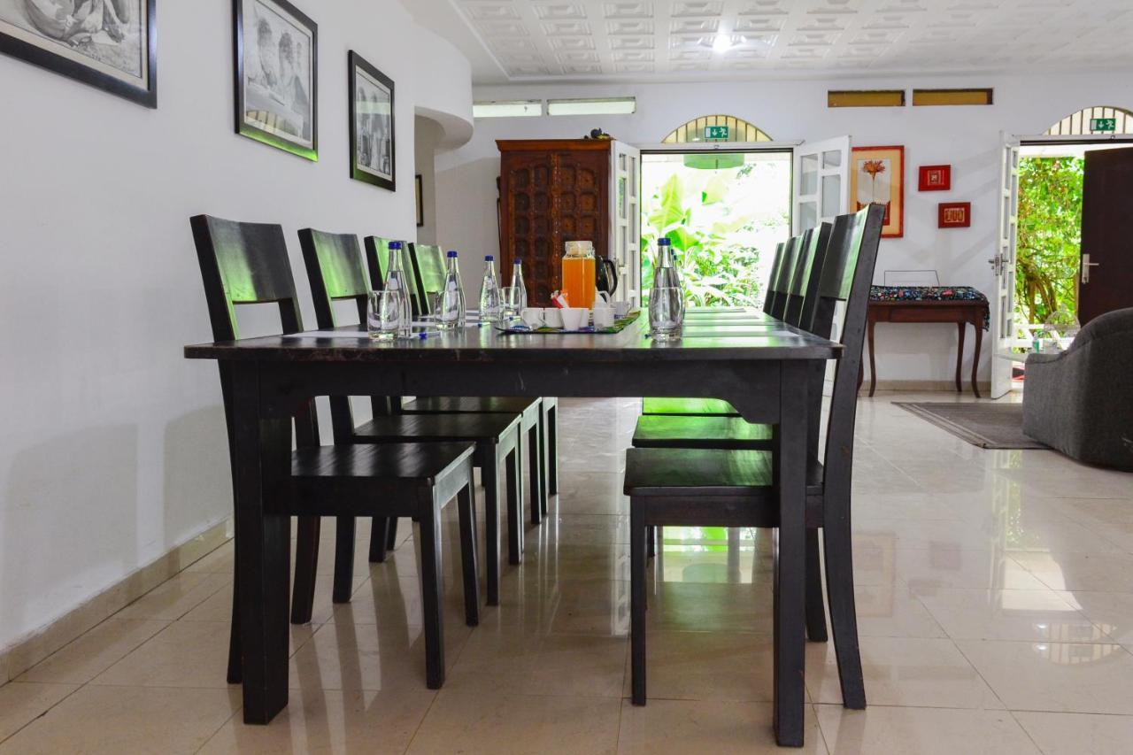 Gaïa's Garden Bed&Breakfast Abidjan Exterior foto