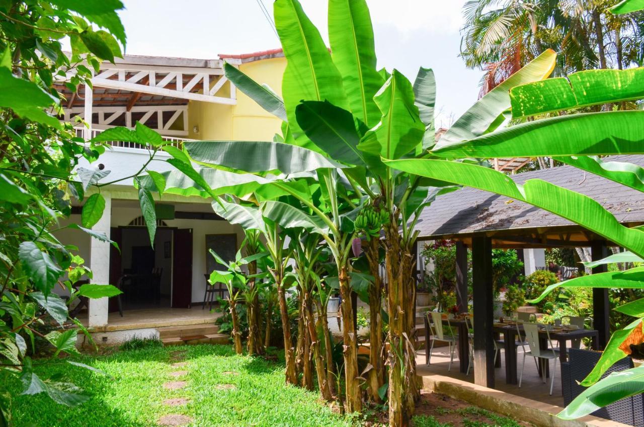 Gaïa's Garden Bed&Breakfast Abidjan Exterior foto